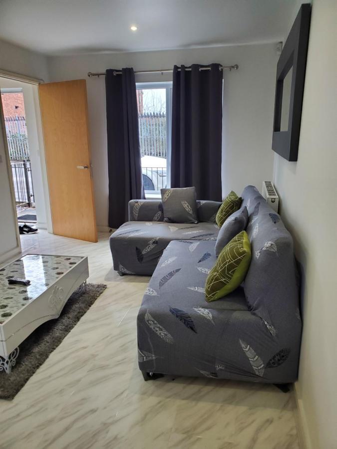 مانشستر Beautiful & Elegant 2 Bed Room House المظهر الخارجي الصورة